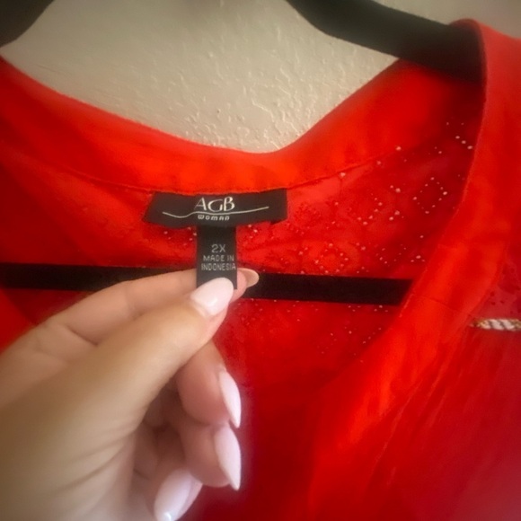 AGB button up lace top - Picture 2 of 6